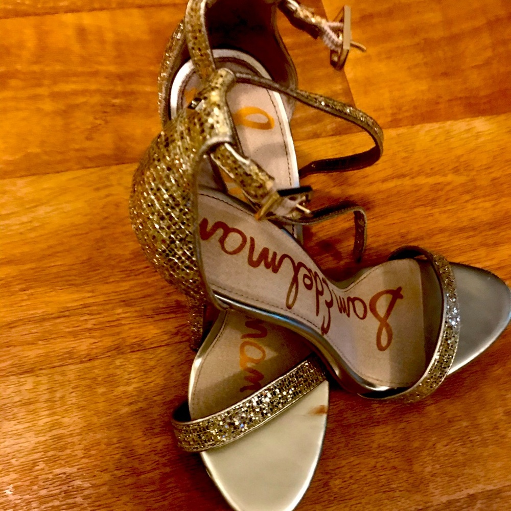 Metallic sparkle sexy gold heels size 8.5